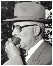 Myron Burr's Apple Avocado